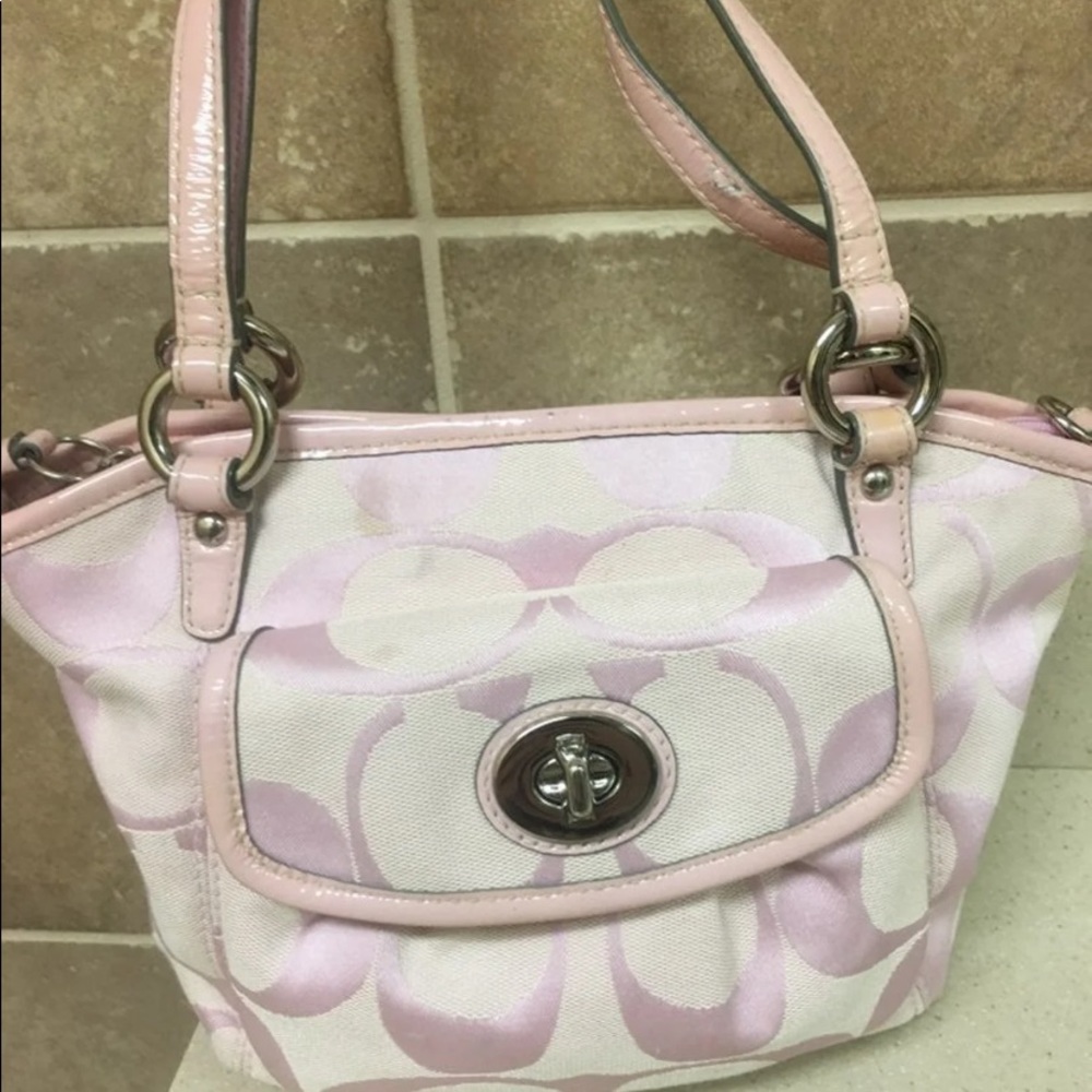 🌈Adorable coach handbag🌈